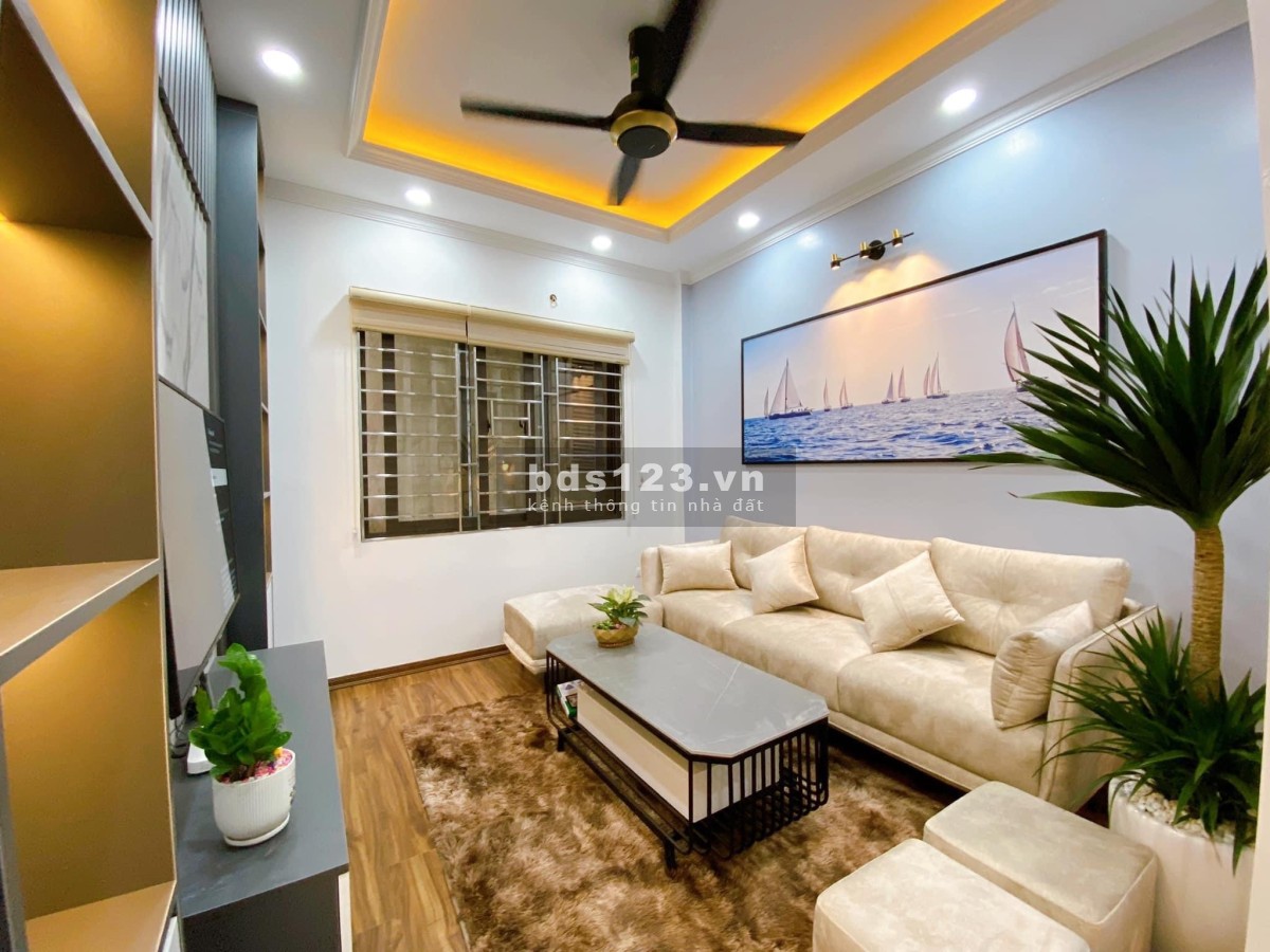 Mua nhà mới nên cần bán nhà Tô Hiệu 46m2 giá hơn 5 tỷ