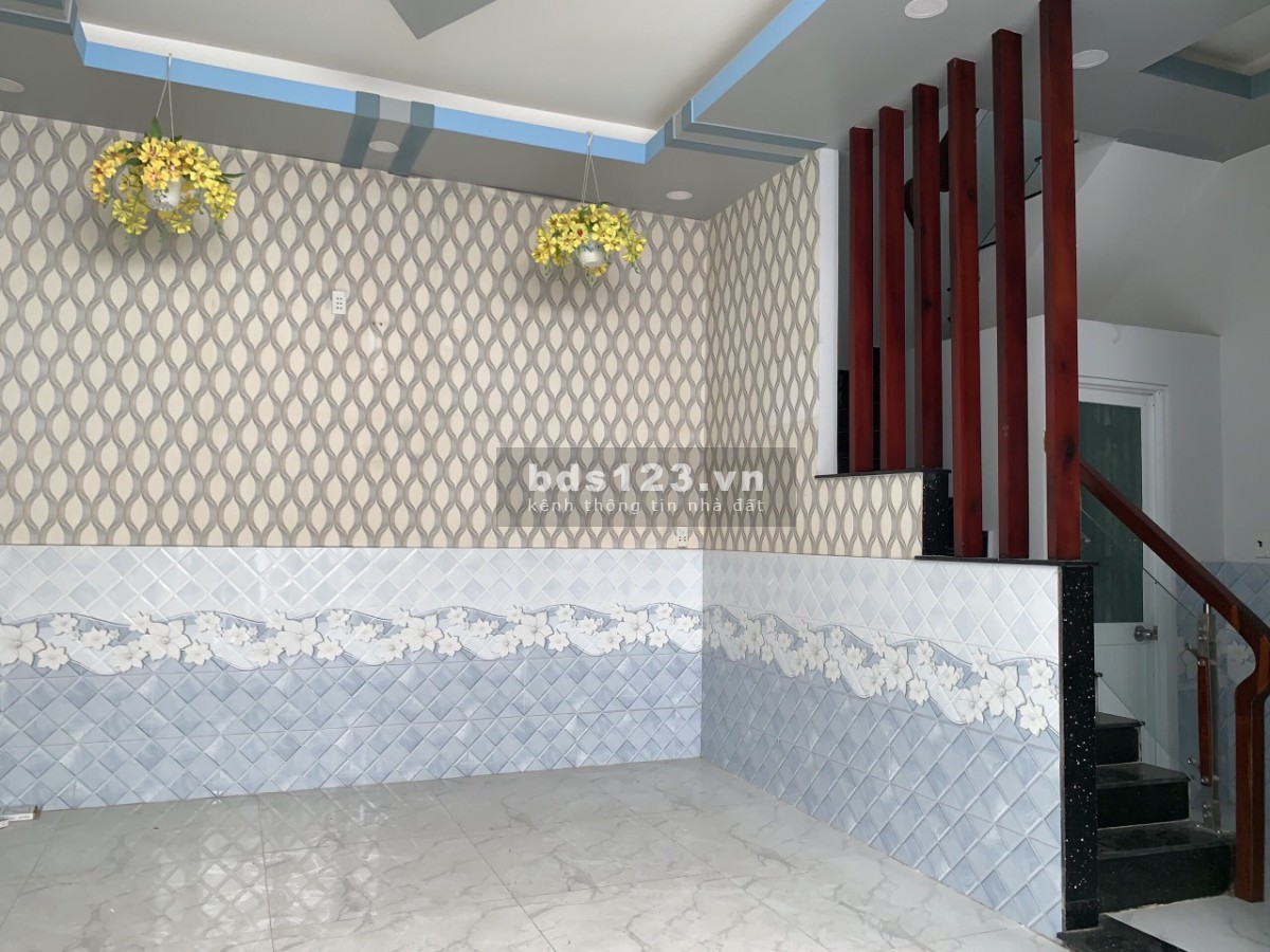 Nhà nguyên căn Lưu Hữu Phước f15 q8 tp HCM