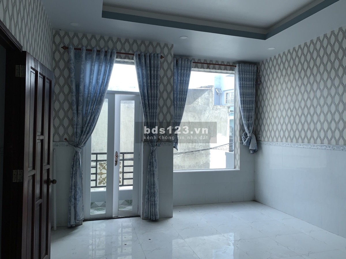 Nhà nguyên căn Lưu Hữu Phước f15 q8 tp HCM