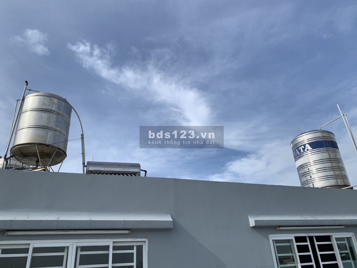 Nhà nguyên căn Lưu Hữu Phước f15 q8 tp HCM