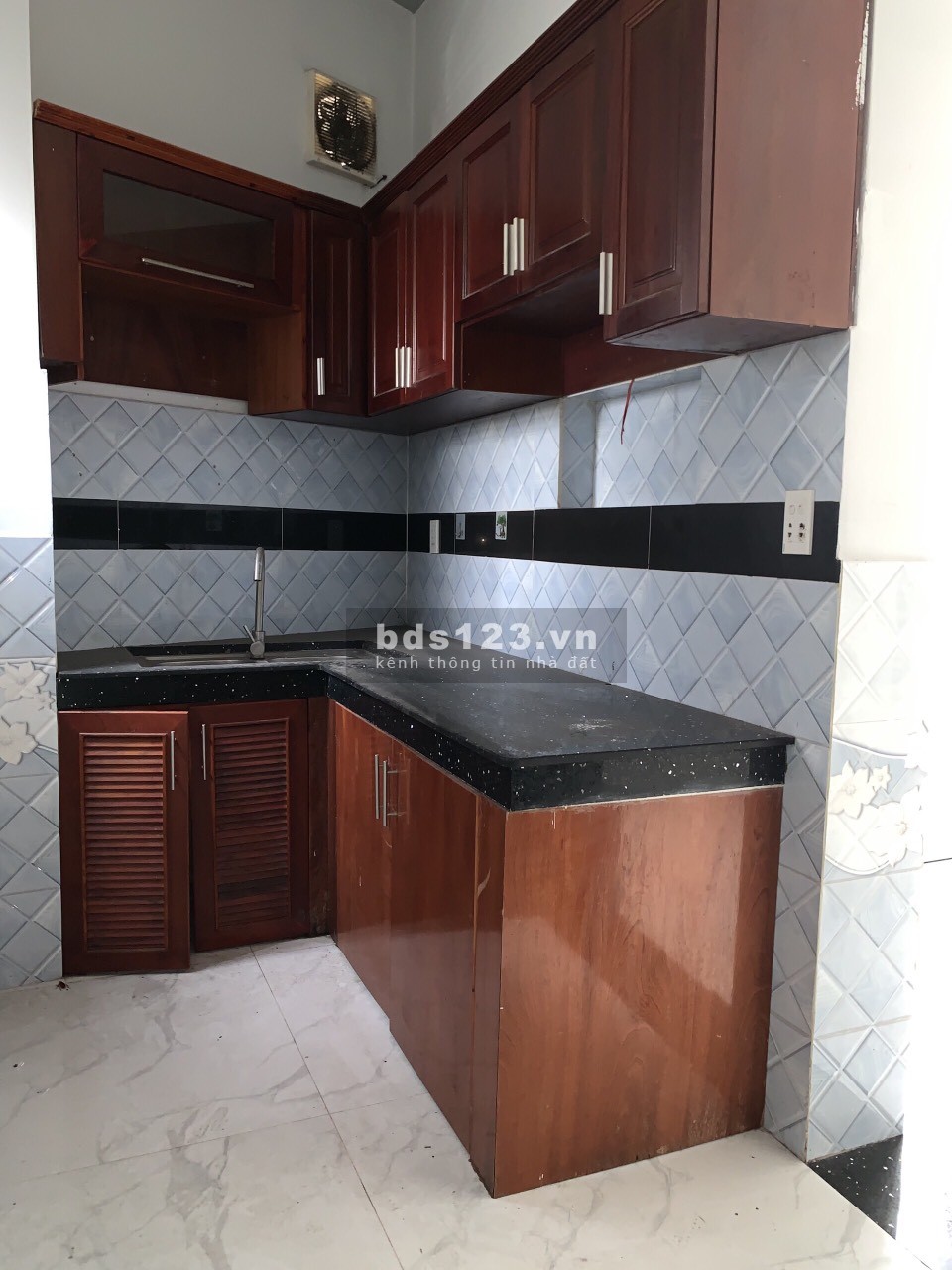 Nhà nguyên căn Lưu Hữu Phước f15 q8 tp HCM