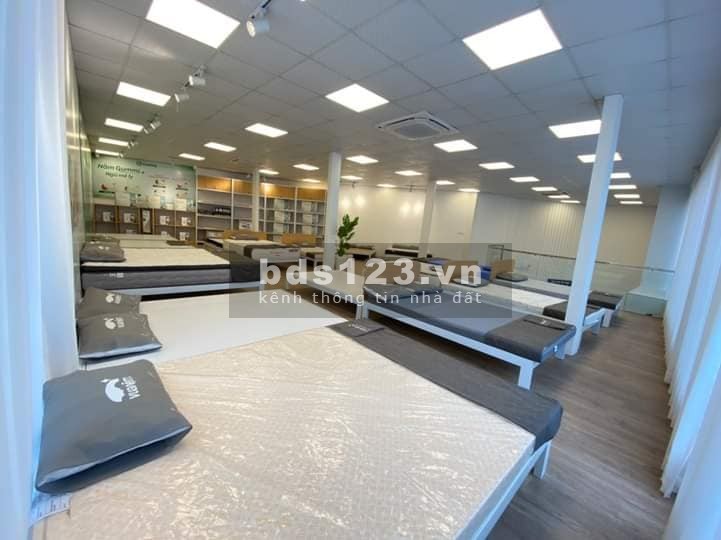 Bán nhà mặt phố Đại La, Hai Bà Trưng 161m, 2 tầng, mt 17m, giá 16.5 tỷ.