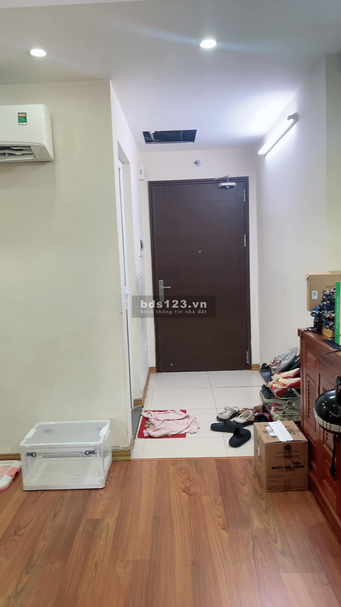 Qúa Tuyệt ! Bán chung cư 137 Nguyễn Ngọc Vũ 2PN 70m2 view thoáng 2.5 ty Tặng Nội Thất Cầu Giấy