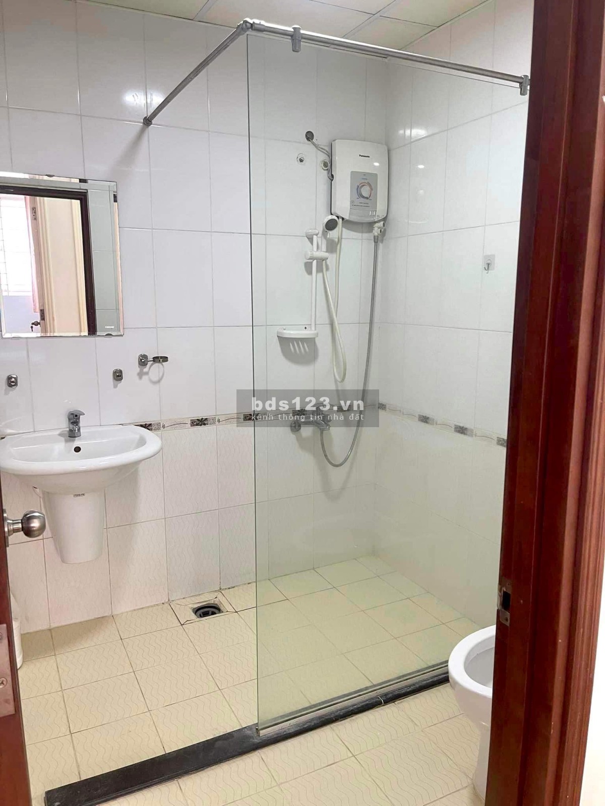 CHO THUÊ 2PN CC KHÁNH HỘI 3 BẾN VÂN ĐỒN, QUẬN 4
