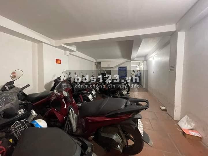 Bán nhà chung cư mi ni Trường Chinh, Đống Đa 90m2, 9 tầng, mt 5.1m, giá 19.9 tỷ.