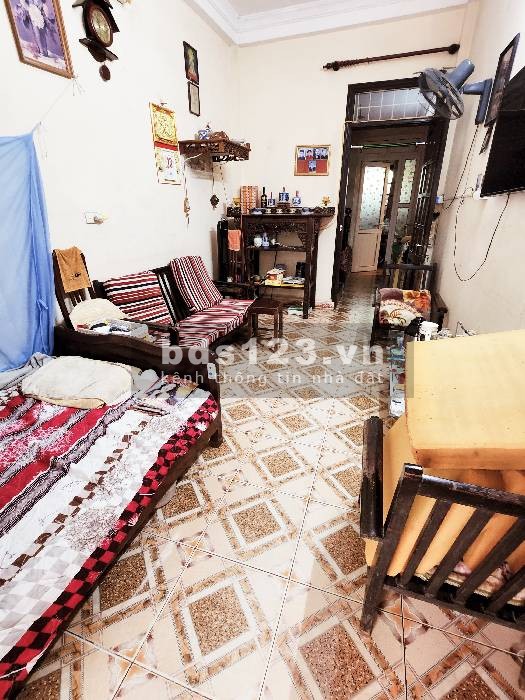 Bán nhà Nguyễn Trãi, cạnh trường đại học, ngõ ô tô tránh, 68m2, 5.6 tỷ