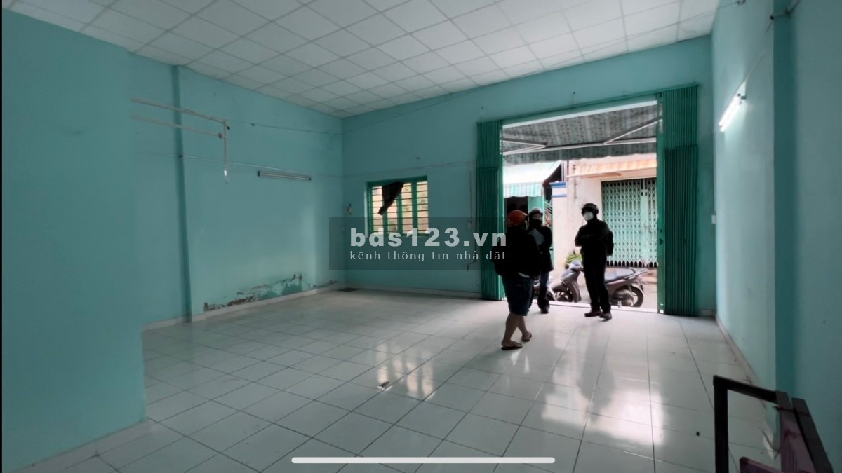 Cho thuê vi trí kd sát MT Tô Hiệu sát quận Tân Phú 8 x 8m chỉ 10 triệu tl