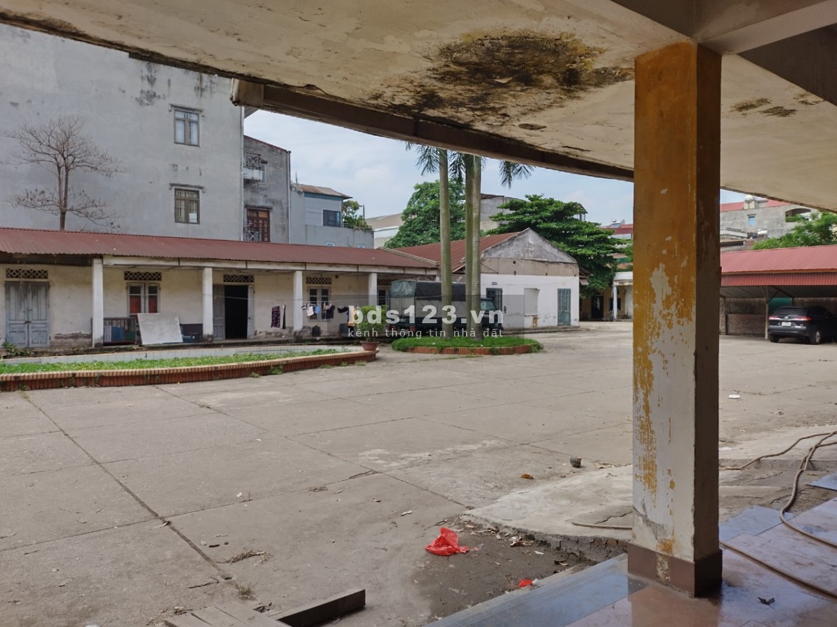 Cho thuê 1ha khuôn viên gồm khối nhà và sân. Thuê mọi mô hình. Yên Viên