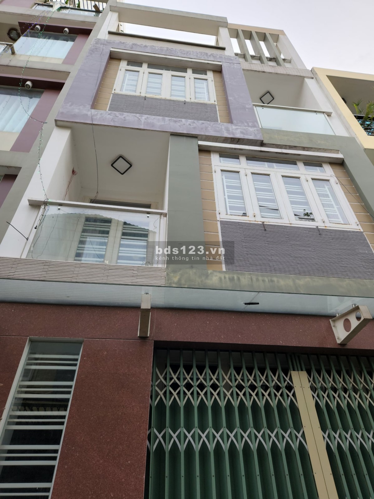 Bán nhà rộng 6m, 4 tầng rất đẹp đường Bành Văn Trân, Tân Bình, chỉ 9.8tỷ