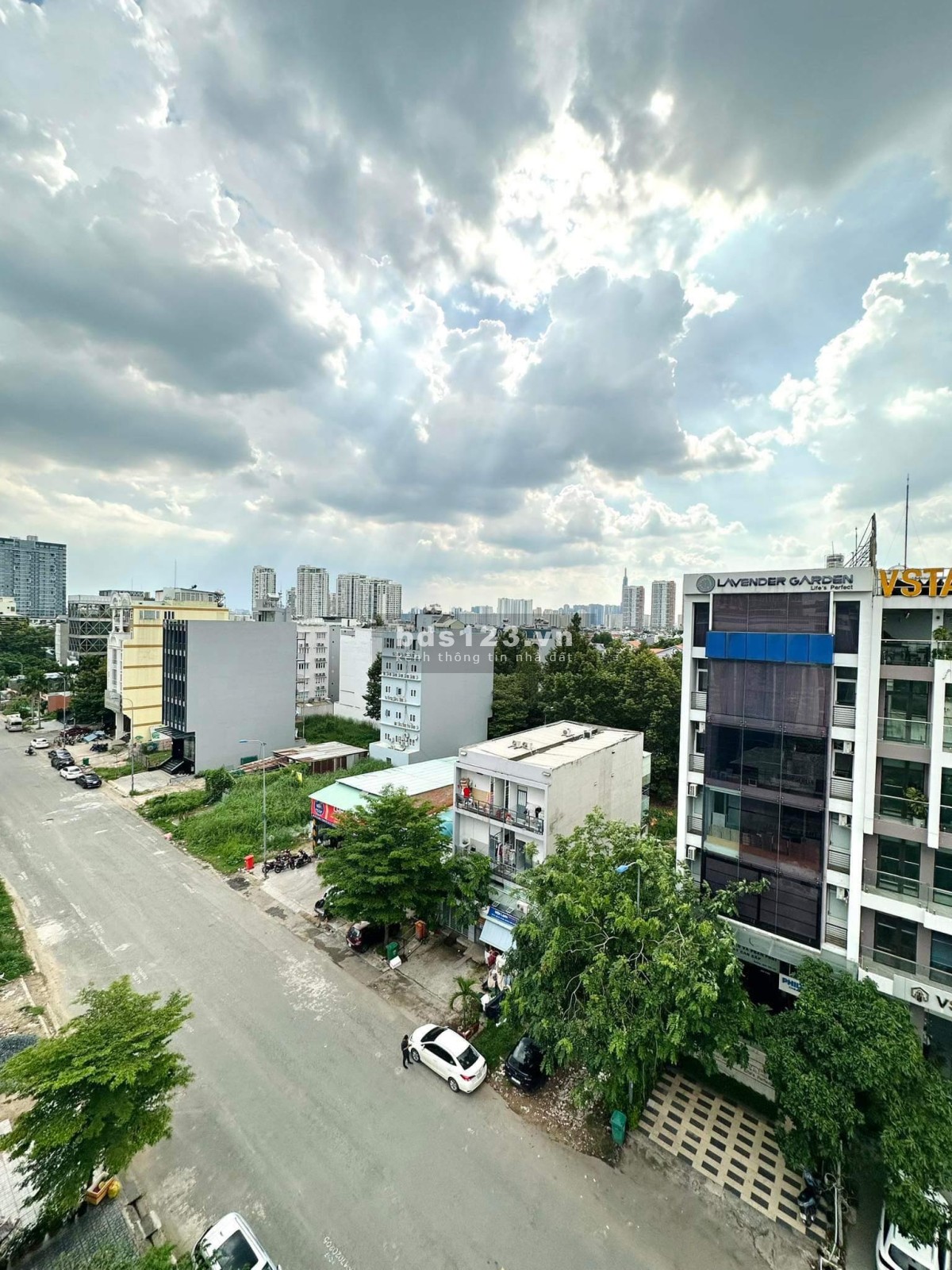 Bán tòa nhà 8 tầng, mặt tiền Đảo Kim Cương, Thạnh Mỹ Lợi, Quận 2.