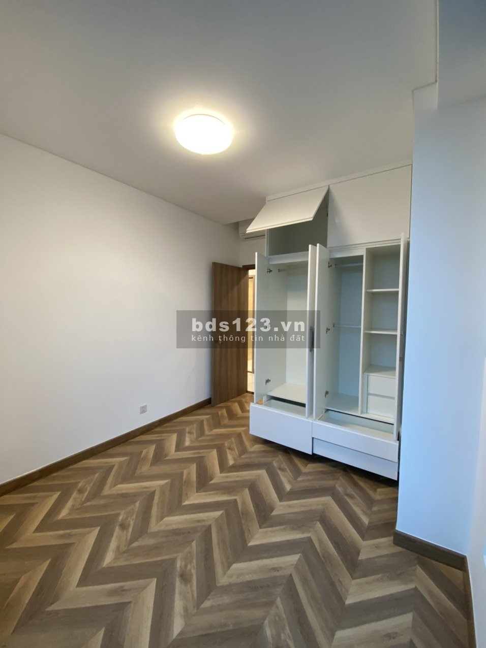 Bán căn hộ Sunwah Pearl 3 Phòng ngủ tầng cao view sông Sài Gòn