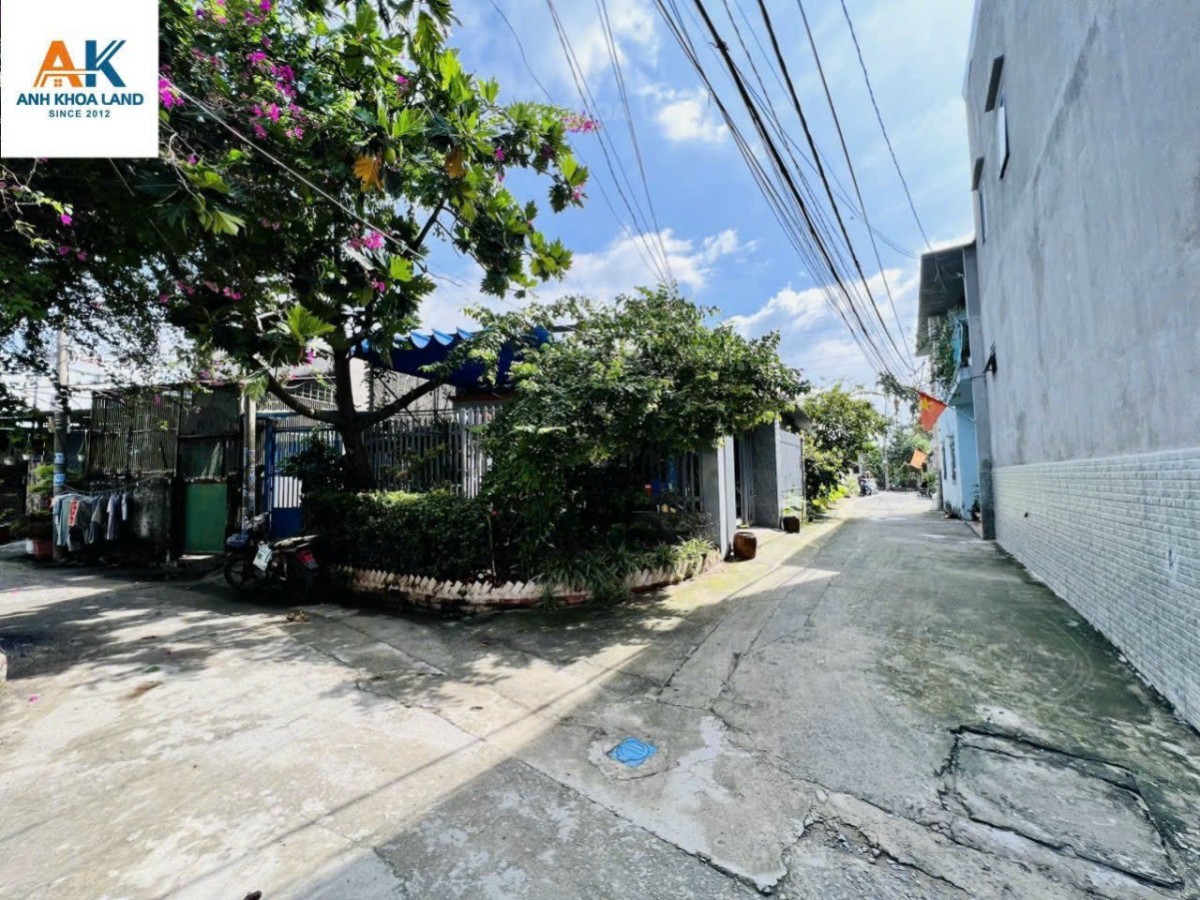 Ngộp bank bán gấp nhà 1 trệt 1 lầu đường số 11, Trường Thọ. 4.65 tỷ/97m2