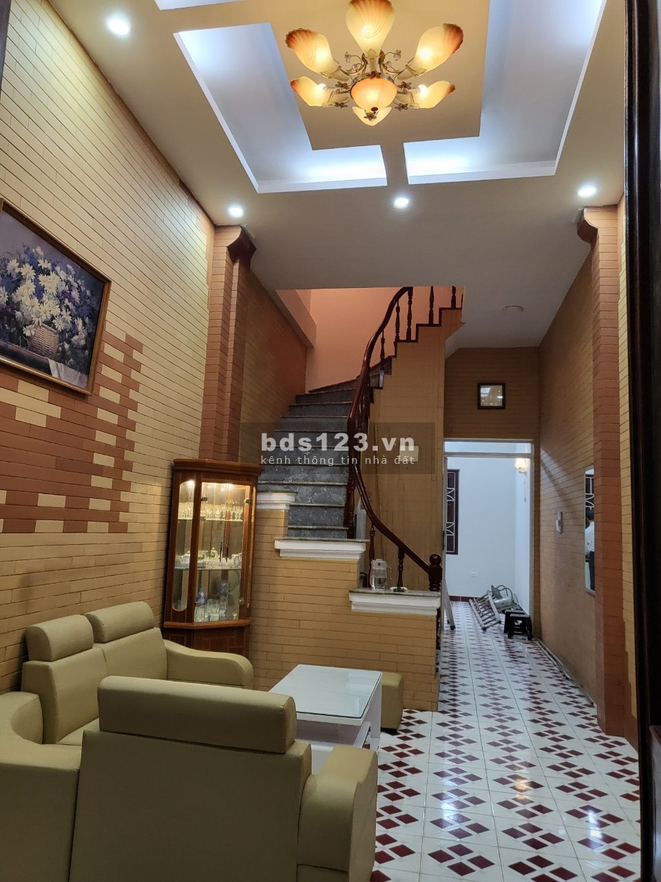 Nhà 31 ngõ 226 đường Lê Duẩn, phân lô, ô tô .4,5 tầng,Mt 3,5m,MB 48m2 Giá bán : 6,85 tỷ