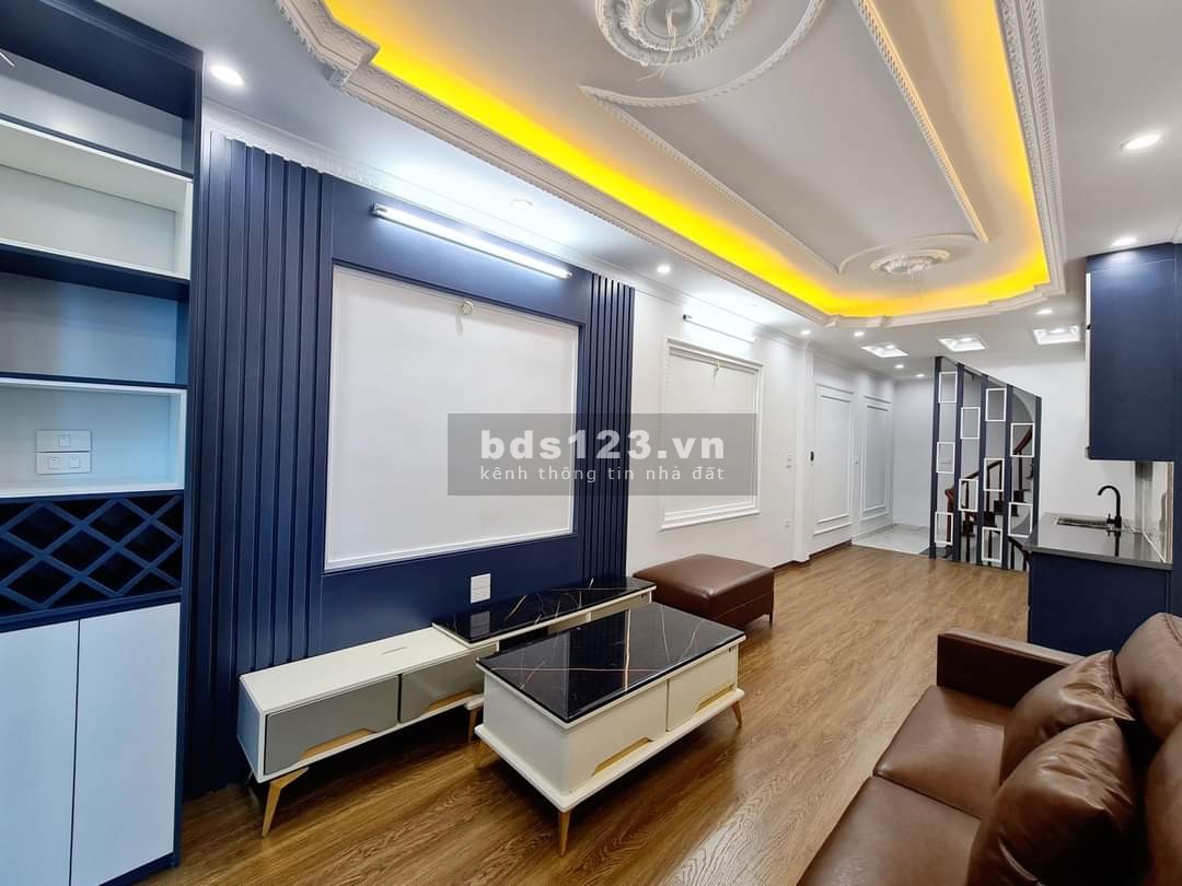 CC bán nhà Yên Xá 35M2 xây 6T - Ô TÔ tránh, kinh doanh – Ngõ thông tứ phía, tiện ích đô thị Văn quán