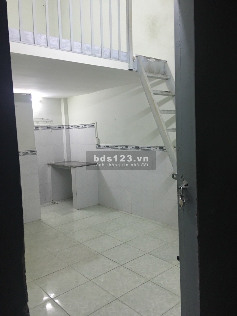 Chính chủ bán đất có dãy phòng trọ 6 phòng đang cho thuê ổn định ngay Hoàng Diệu 2