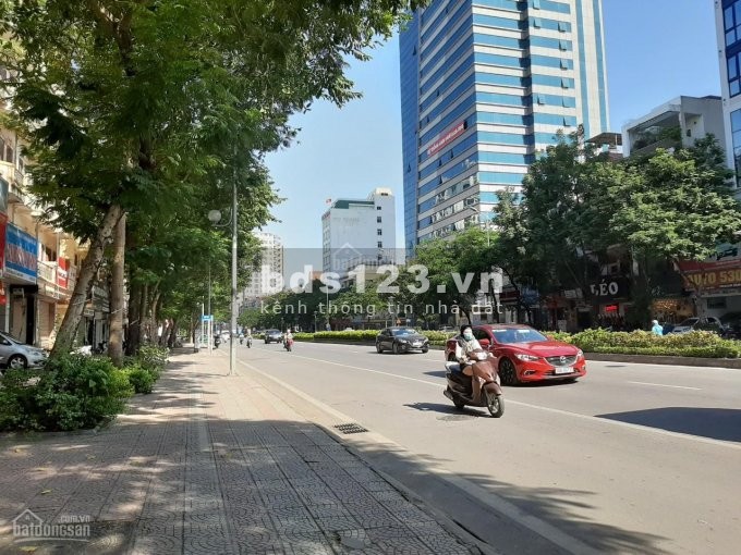 Bán nhà full nội thất Ngô Gia Tự – Long Biên , 47m, xe tải tránh nhau,nhiều tiện ích, nhỉnh 2 tỷ