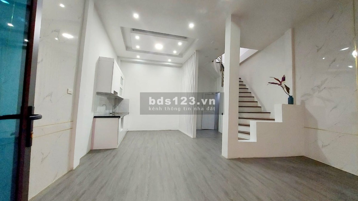 Bán nhà Trần Khát Chân, Hai Bà Trưng 3 bước ra phố 40m giá 4 tỷ