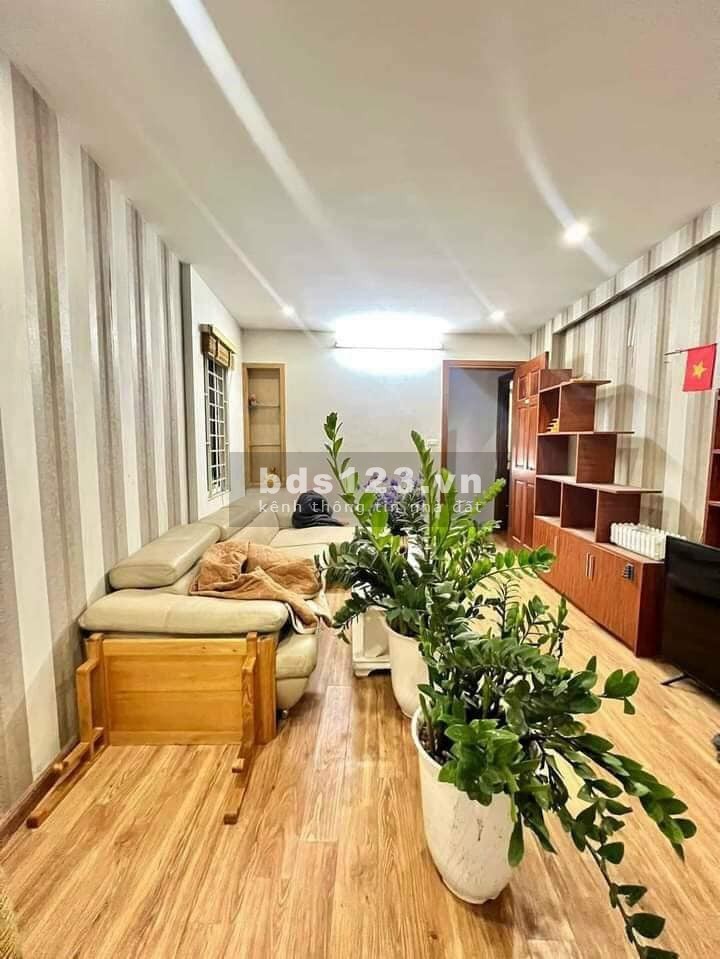 Siêu phẩm nhà đẹp Chùa Láng lô góc 3 thoáng - ngõ thông - kinh doanh 38m 4.5 tỷ