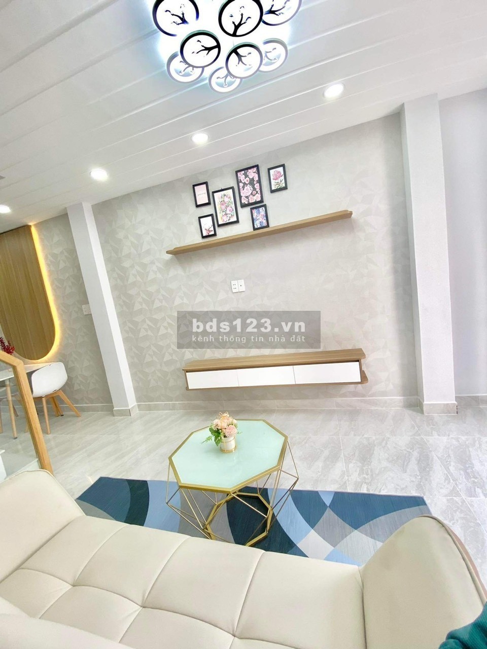 Bán gấp nhà ! Phạm Văn Chiêu, 25m2 - 3 Tầng - 2PN - 3WC. Giá 4 TỶ.