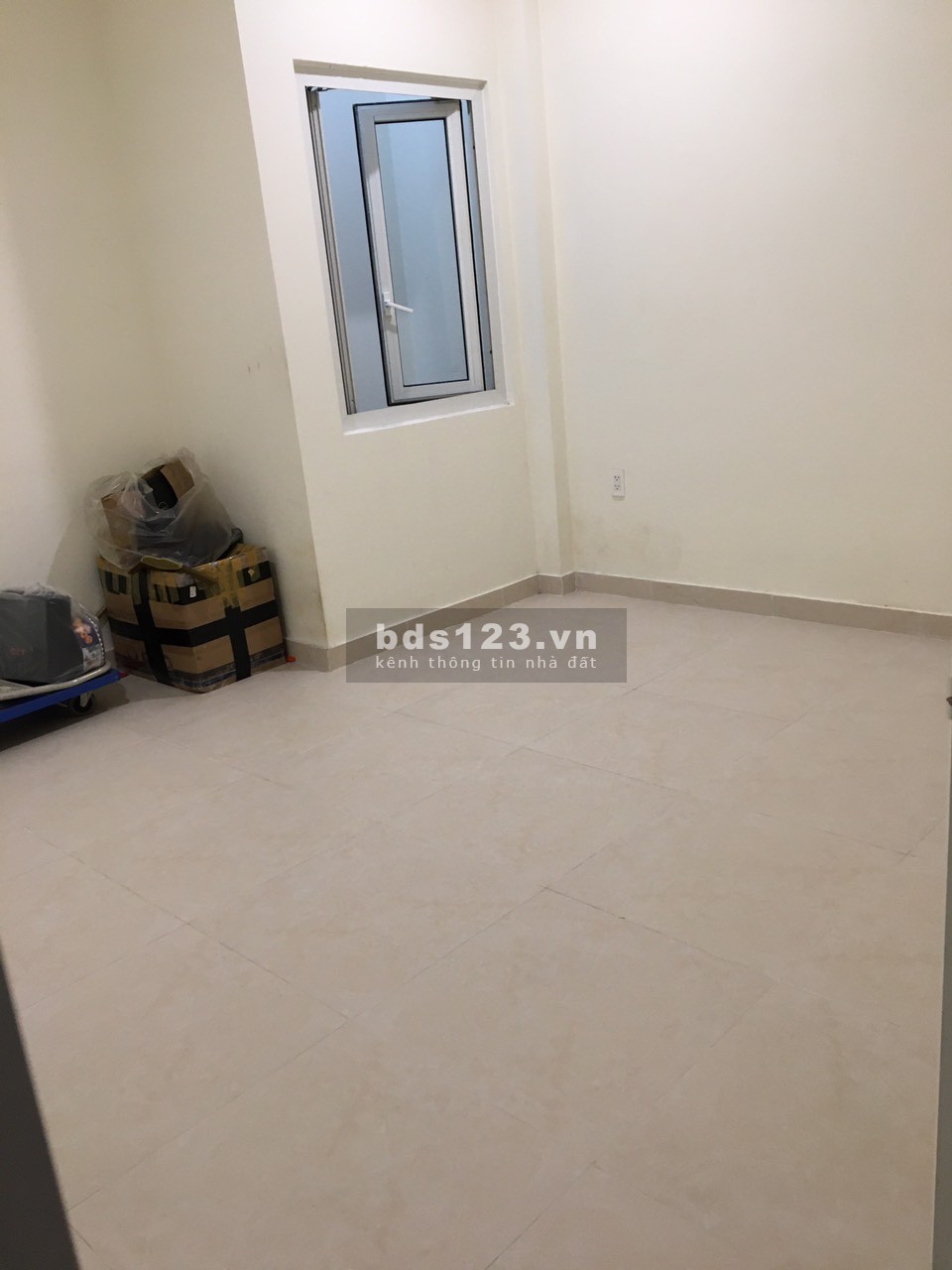 Cho nữ sinh thuê phòng mới Q Tân Bình