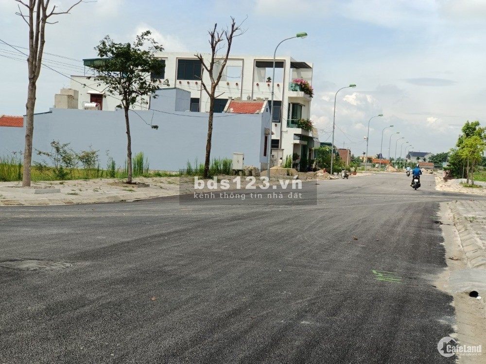 Bán Gấp lô đất đấu giá phân lô, vỉa hè Quảng Đại, Sầm Sơn - Thanh Hóa
