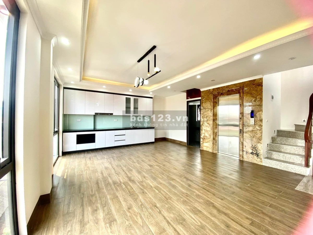 Bán nhà chỉ nhỉnh 7 tỷ - lô góc ngã tư sở – 40m2 x 6 tầng thang máy - mt 6m.