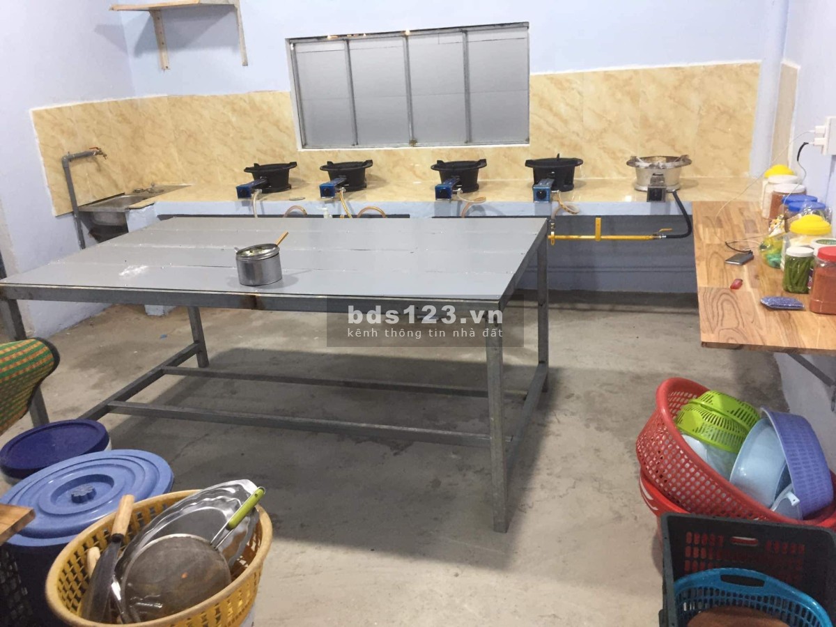 Cho thuê mặt bằng kinh doanh 150m2 ngang 10x15m Giá Rẻ Đà Nẵng