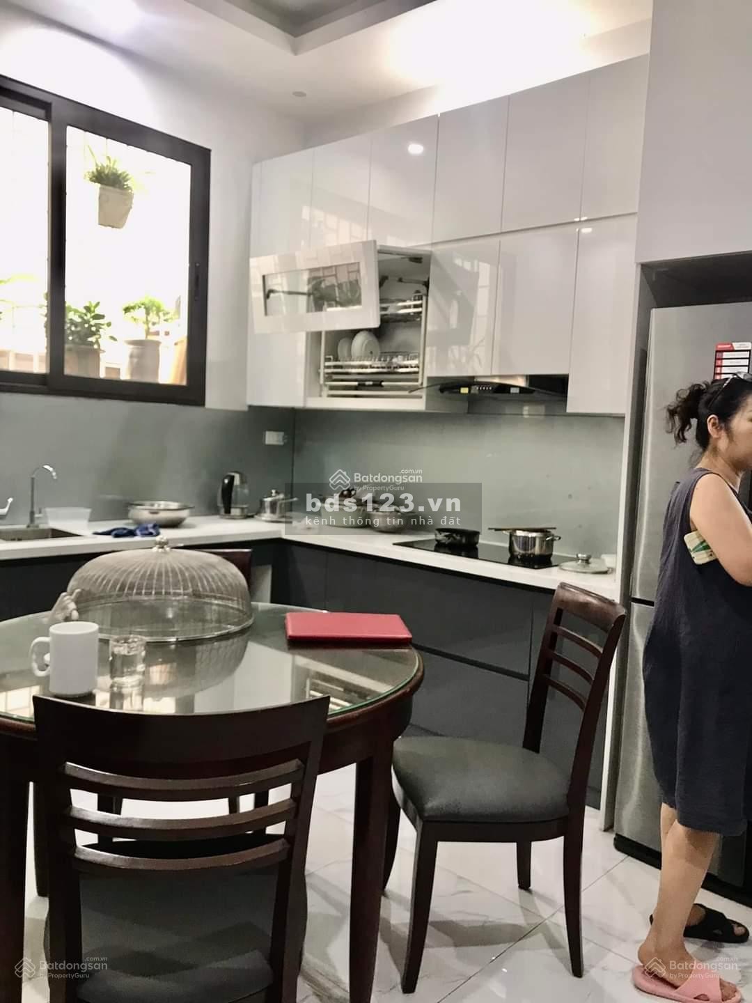 Cực hiếm. Phố Hoàng Ngọc Phách. Ô tô đỗ cửa kinh doanh 40m2x4t giá 7.38 tỷ