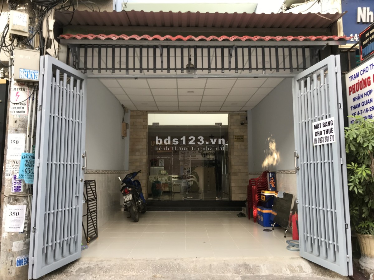 Mặt bằng kinh doanh mặt tiền Nguyễn Cửu Vân, qBT, 44m2, 11 triệu/tháng