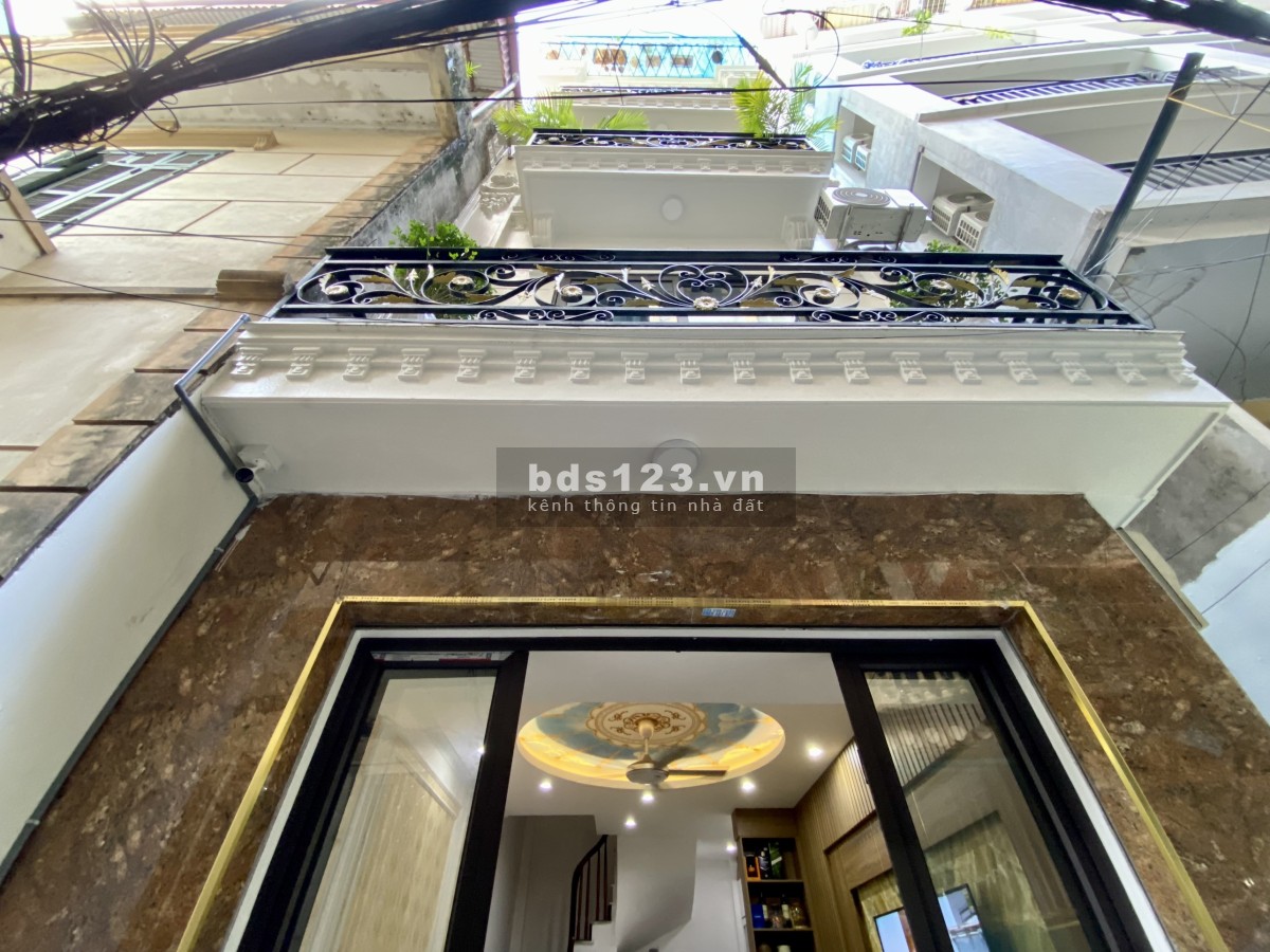 Cực vip. Phố Trần Duy Hưng, Trung Hoà, Cầu Giấy. Gần ôtô mặt ngõ thông kinh doanh. 40m2 x 5T, 5 tỷ