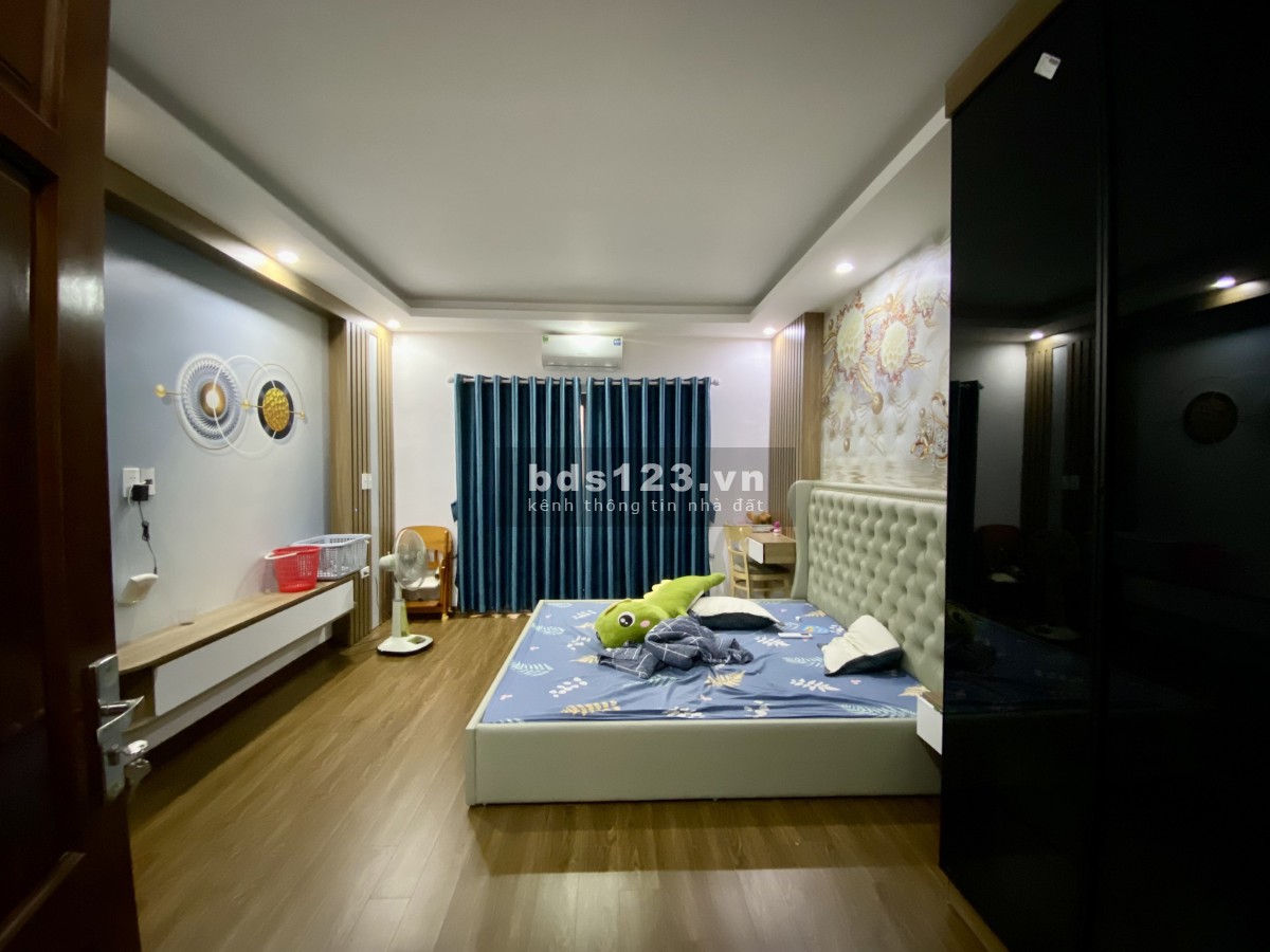 Cực vip. Phố Trần Duy Hưng, Trung Hoà, Cầu Giấy. Gần ôtô mặt ngõ thông kinh doanh. 40m2 x 5T, 5 tỷ