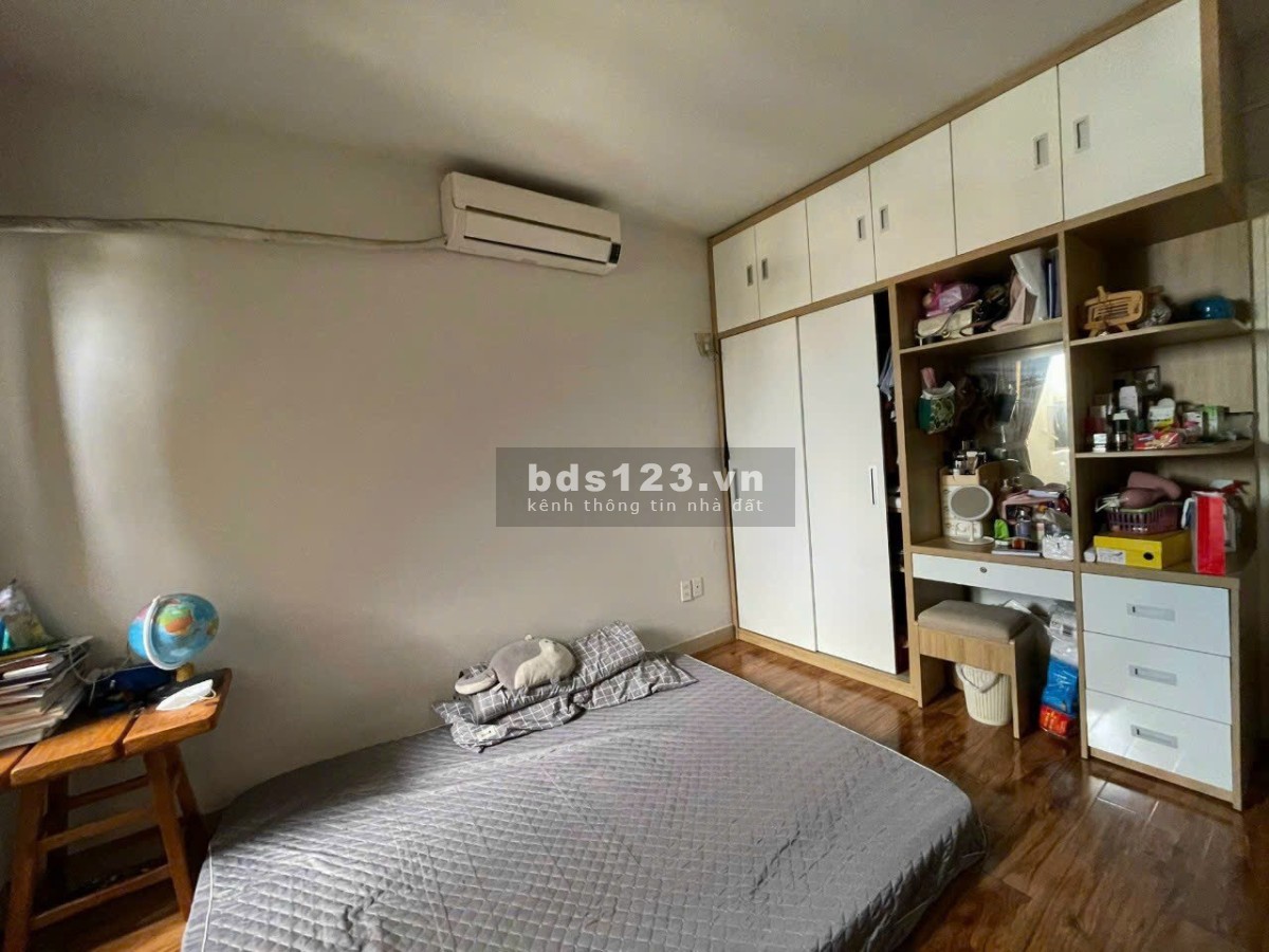 Cần bán Gấp căn hộ 1PN chung cư Bàu Cát 2 (thang máy), phường 10, quận Tân Bình.