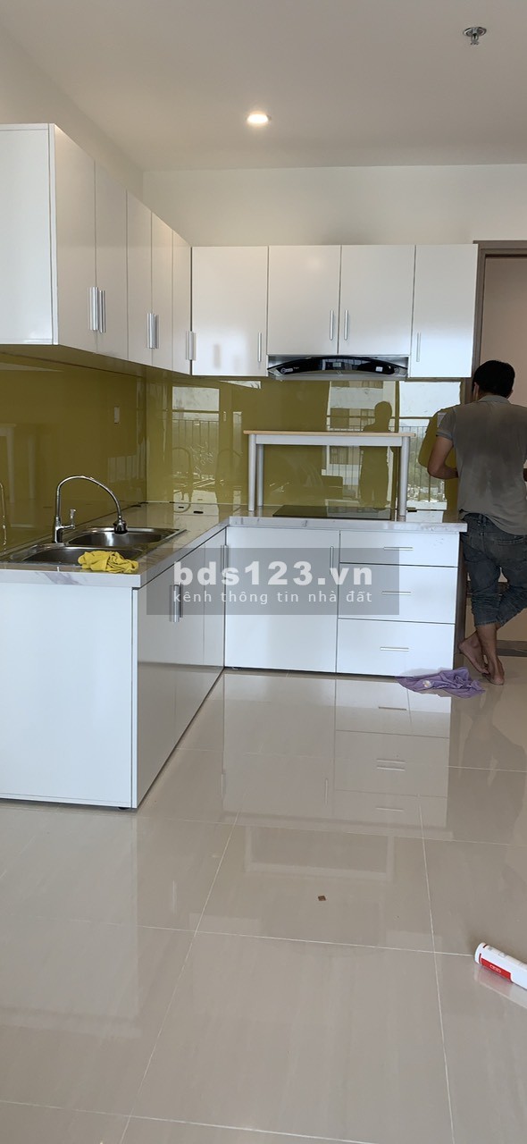 Chuyển nhượng gấp căn 2PN1WC Vinhome Quận 9 full nôi thất giá siêu rẻ chỉ hơn 2 tỷ ( BTP + sổ )