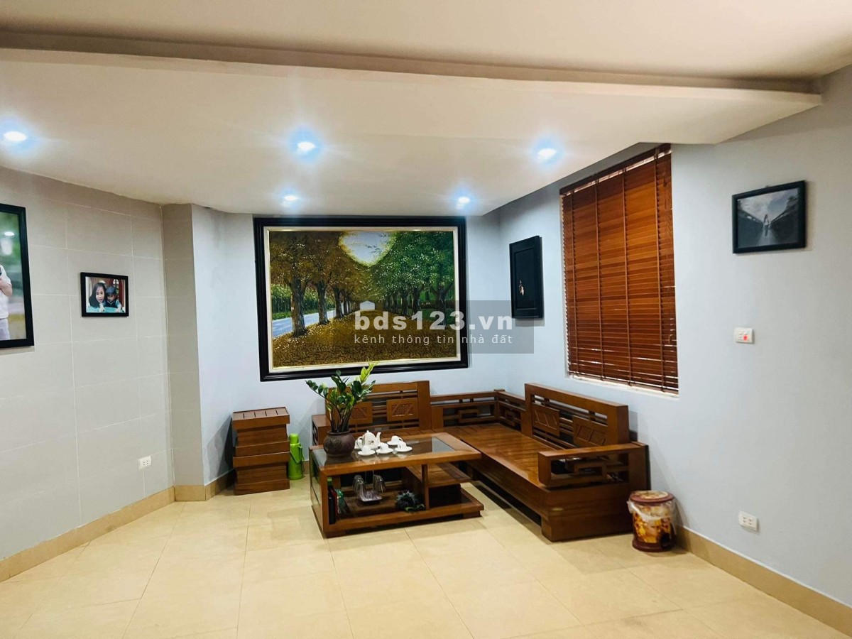 Bán nhà Trường Chinh, ngay phố Vọng, 35m2, 6 tầng,nhỉnh 3 tỷ