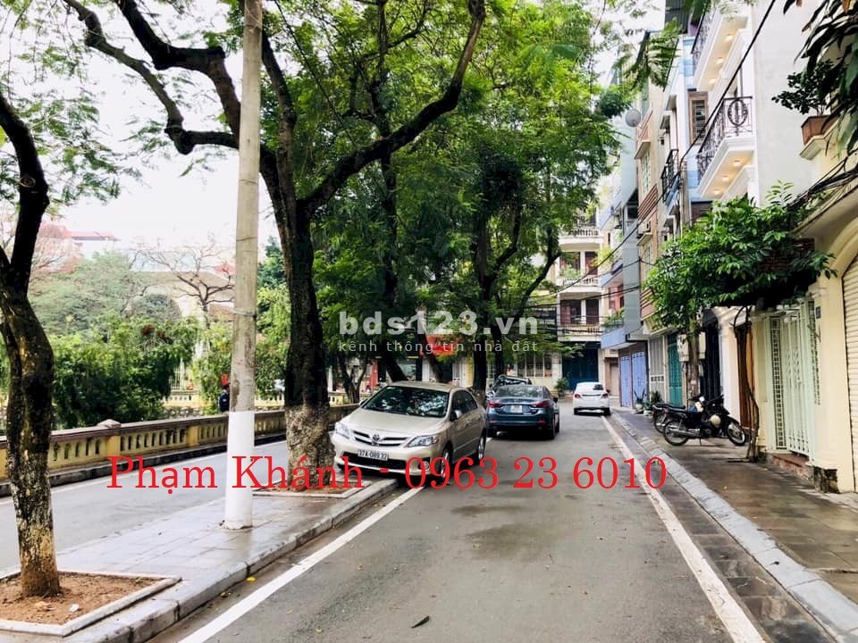 Cần bán nhà trung tâm quận Cầu Giấy, 36m2, MT 6m, 3 tầng, 6 tỷ.