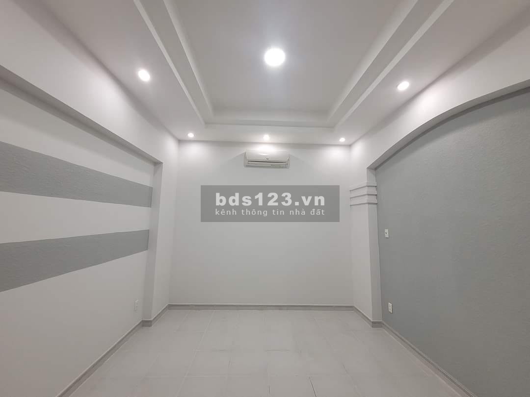 Bán nhà khu Lộc Hưng, 3 tầng btct, hẻm xe hơi, đường Hưng Hóa, chỉ 4.9tỷ