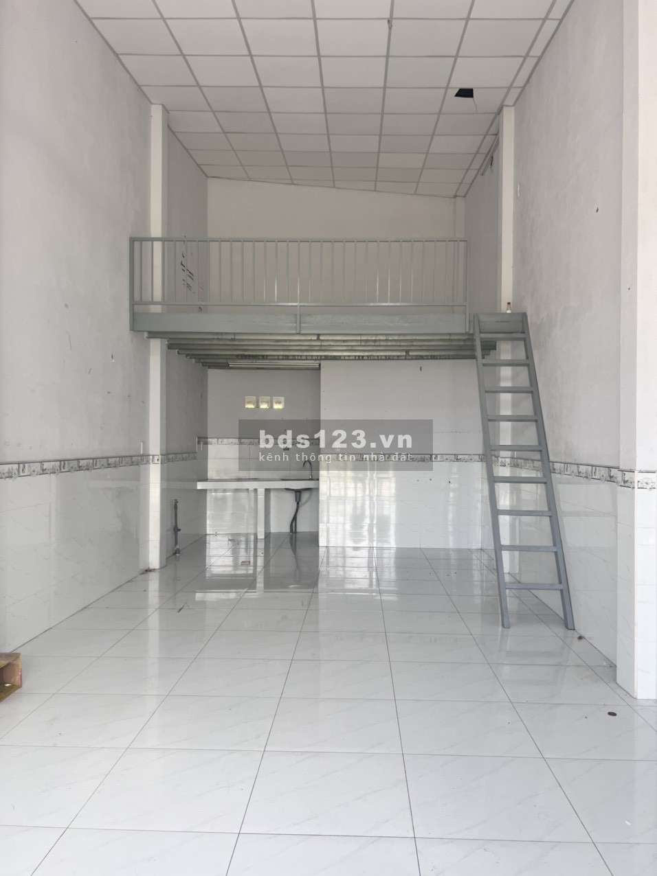 Cho thuê nhà mặt tiền Xuân Thới Thượng
