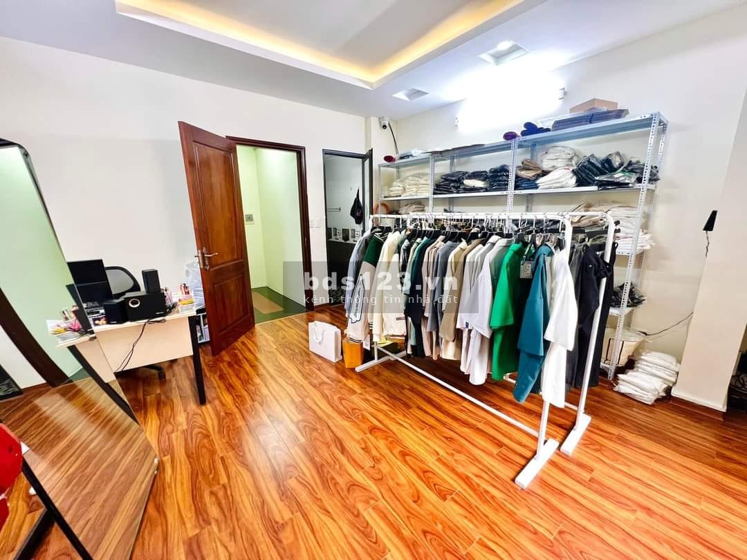 Bán nhà mặt phố Đống Đa - lô góc - 2 thoáng - ôtô - kd - dt 40m2x5t mt 4.6m - nhỉnh 8 tỷ.