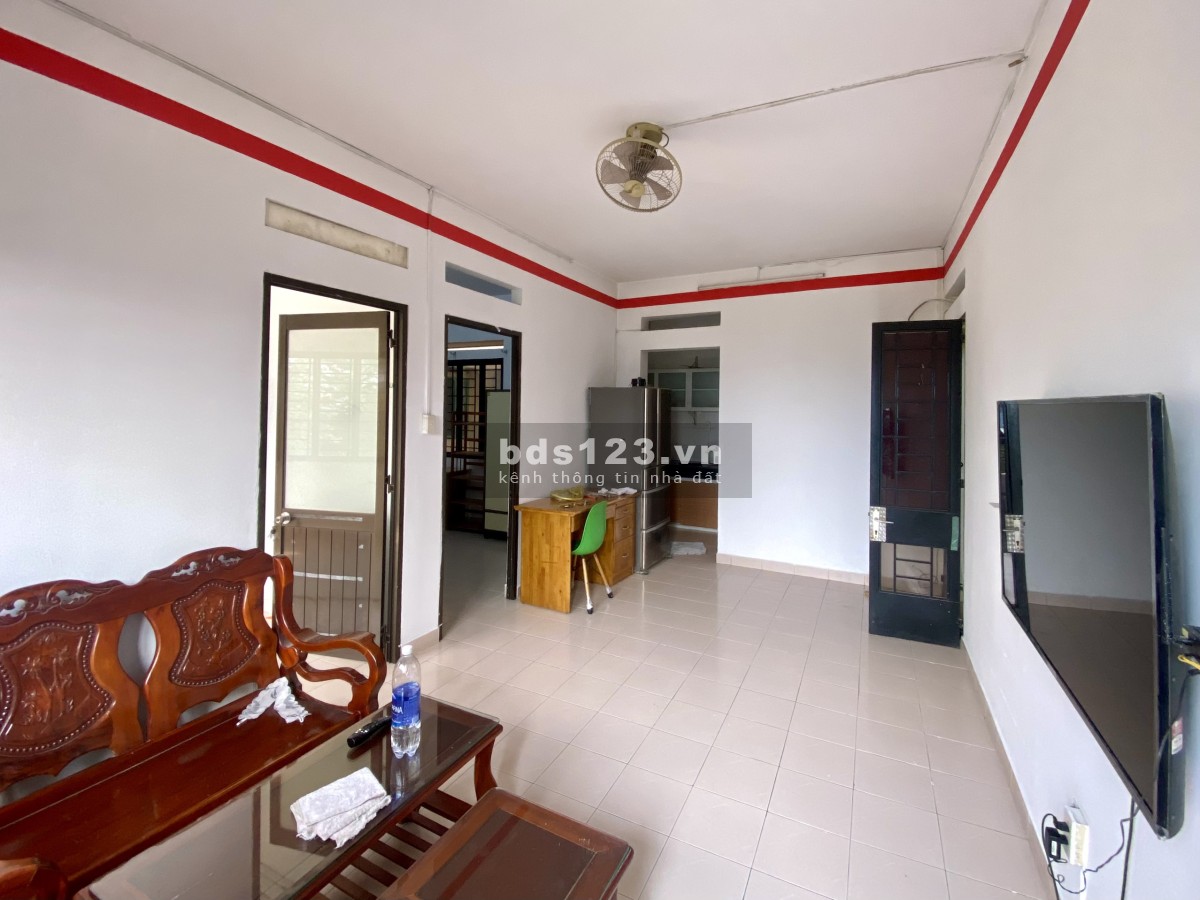 Gia đình chuyển xuống nhà phố nên cần bán GẤP CH 2PN Sơn Kỳ thang bộ tại Phường Sơn Kỳ Quận Tân Phú.