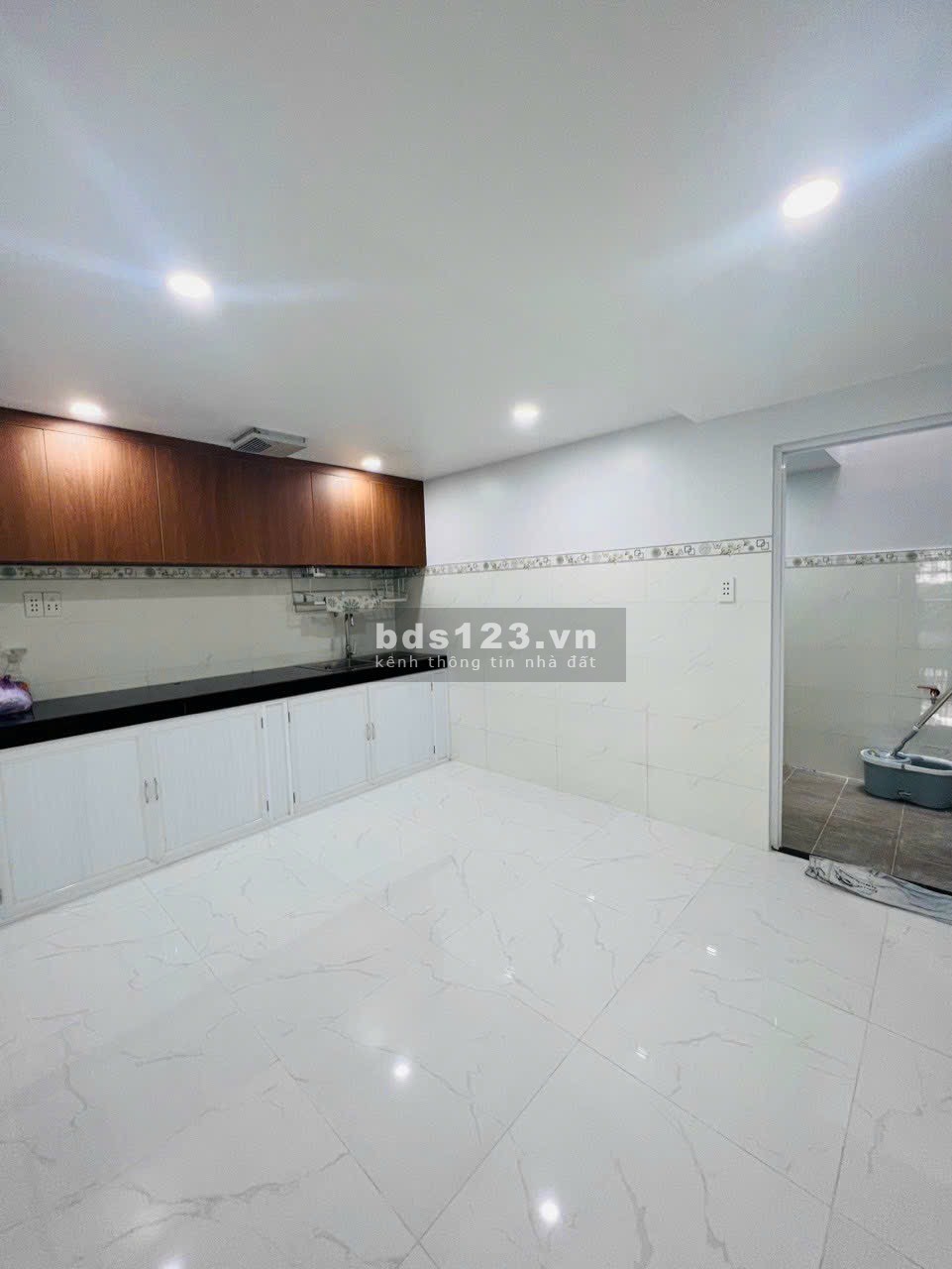 Bán gấp nhà 1 trệt 1 lửng hẻm thông đường số 10, Linh Trung, Thủ Đức. 4 tỷ/57.5m2