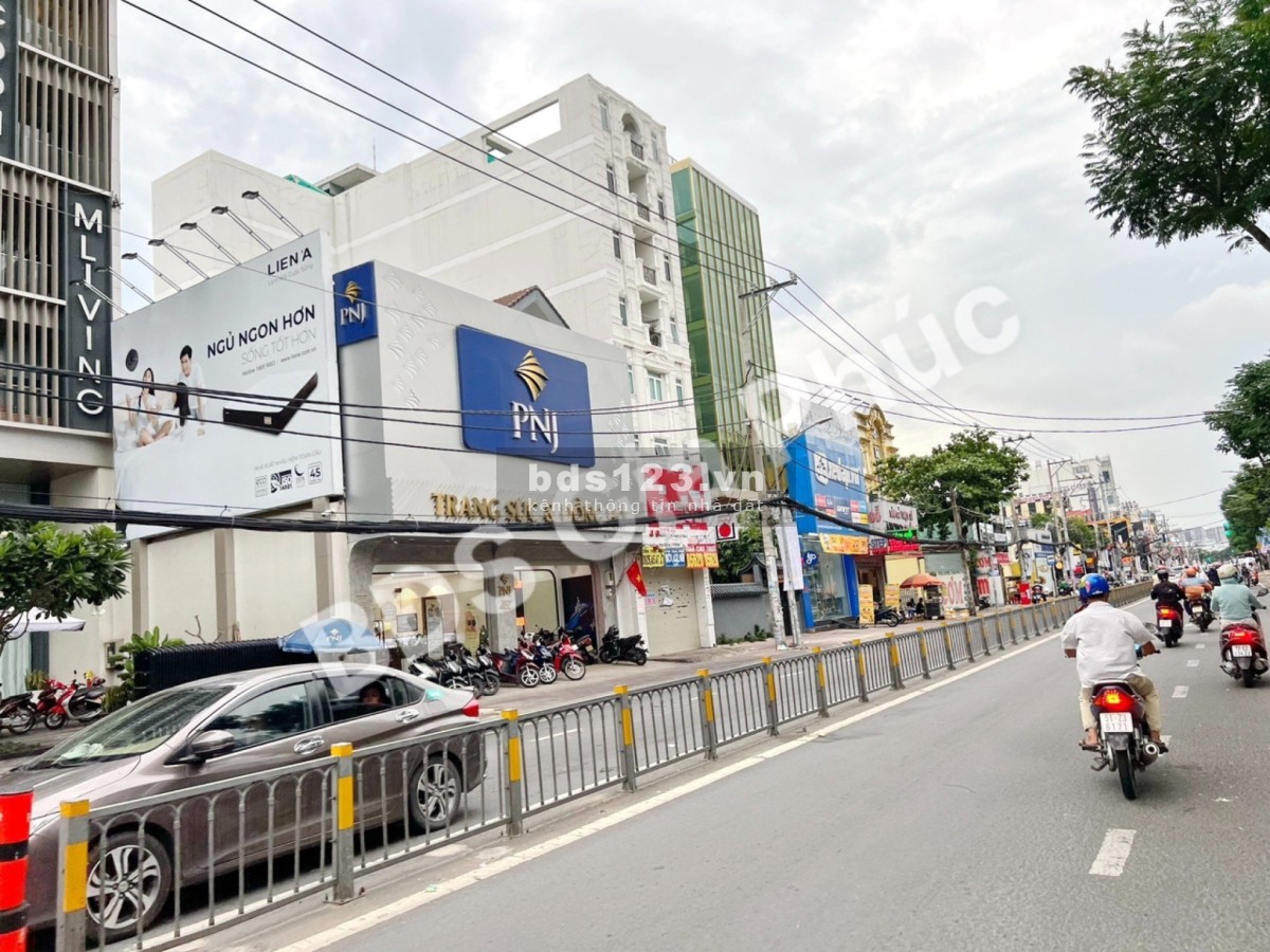 Bán nhanh mặt tiền vị trí kinh doanh - Nguyễn Thị Thập, q7
