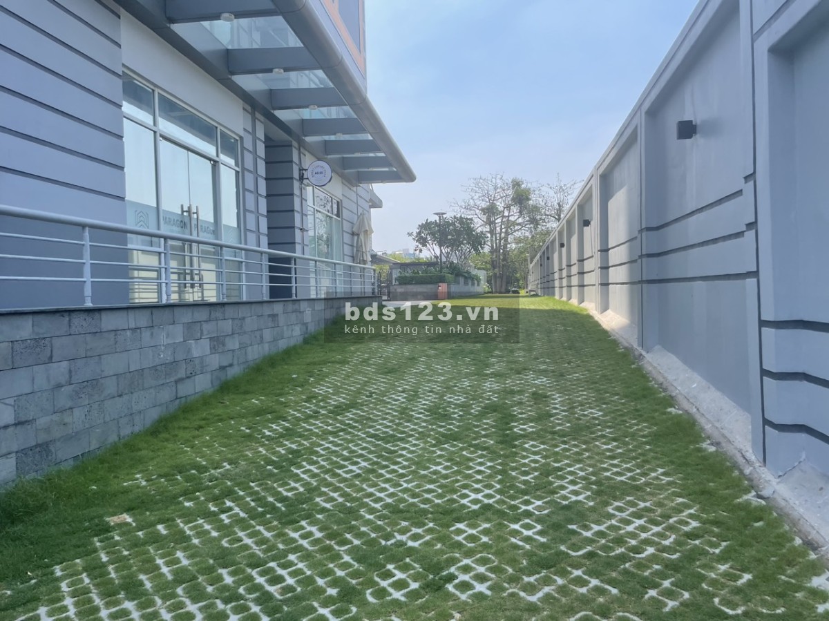 Chính chủ cần bán căn Góc Shophouse chung cư Carillon 7 Quận Tân Phú
