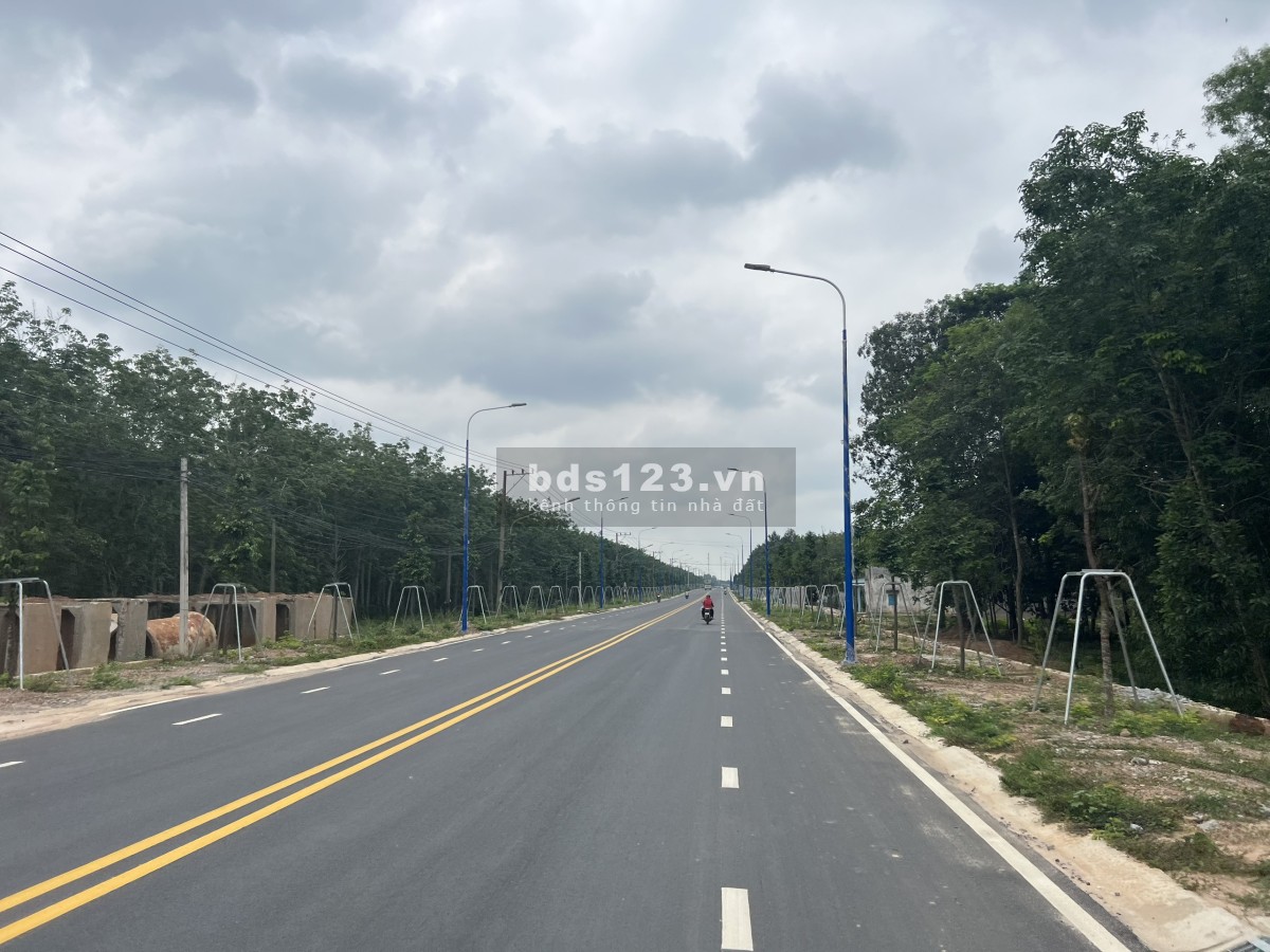 Chính chủ cần bán nhanh lô đất rộng 630m² tại Dầu Tiếng, đối diện công an, gần chợ