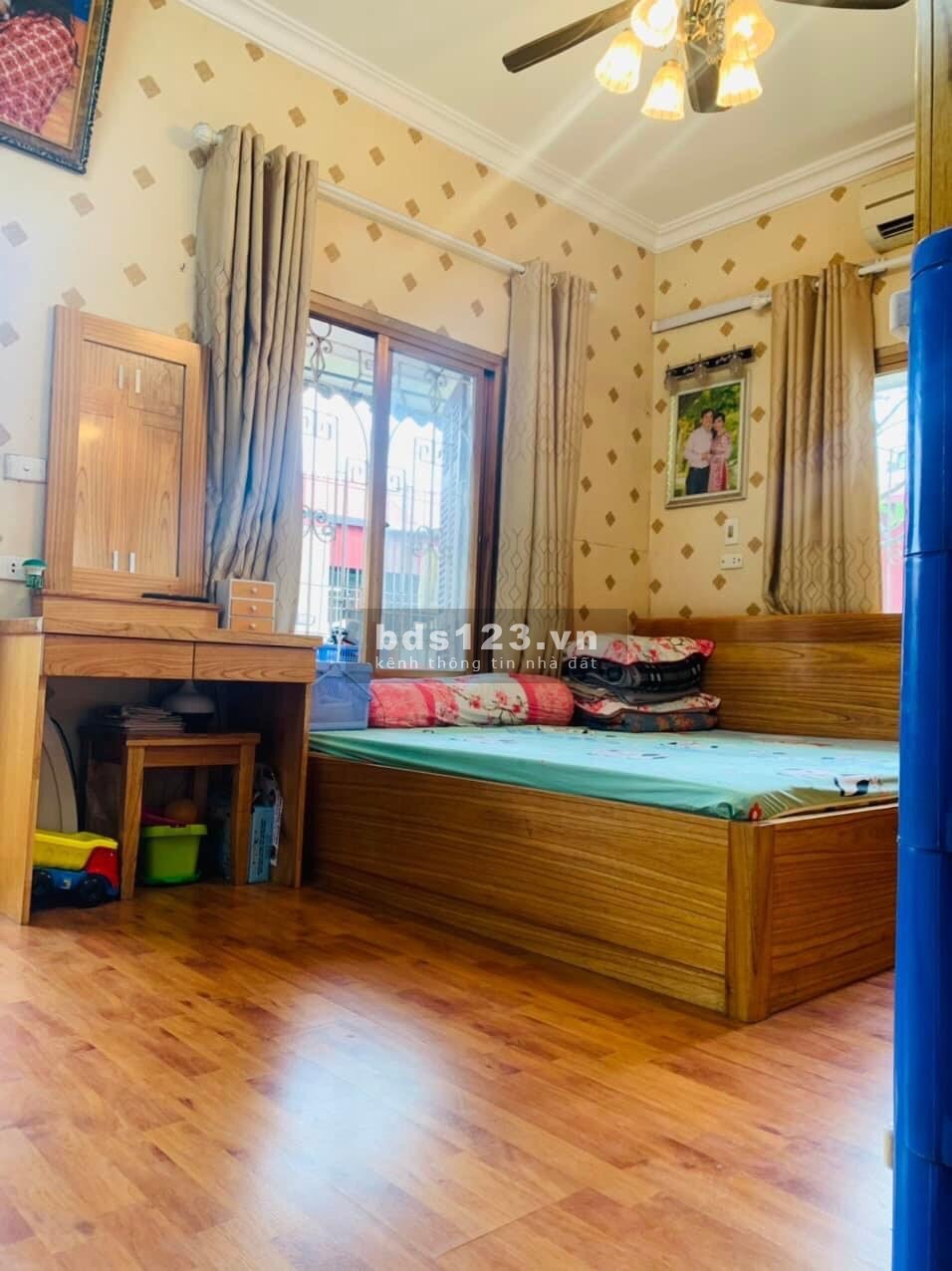 Người quen nhờ bán hộ nhà Phố Vũ Trọng Phụng, 45m2 , Giá hơn 4 Tỷ