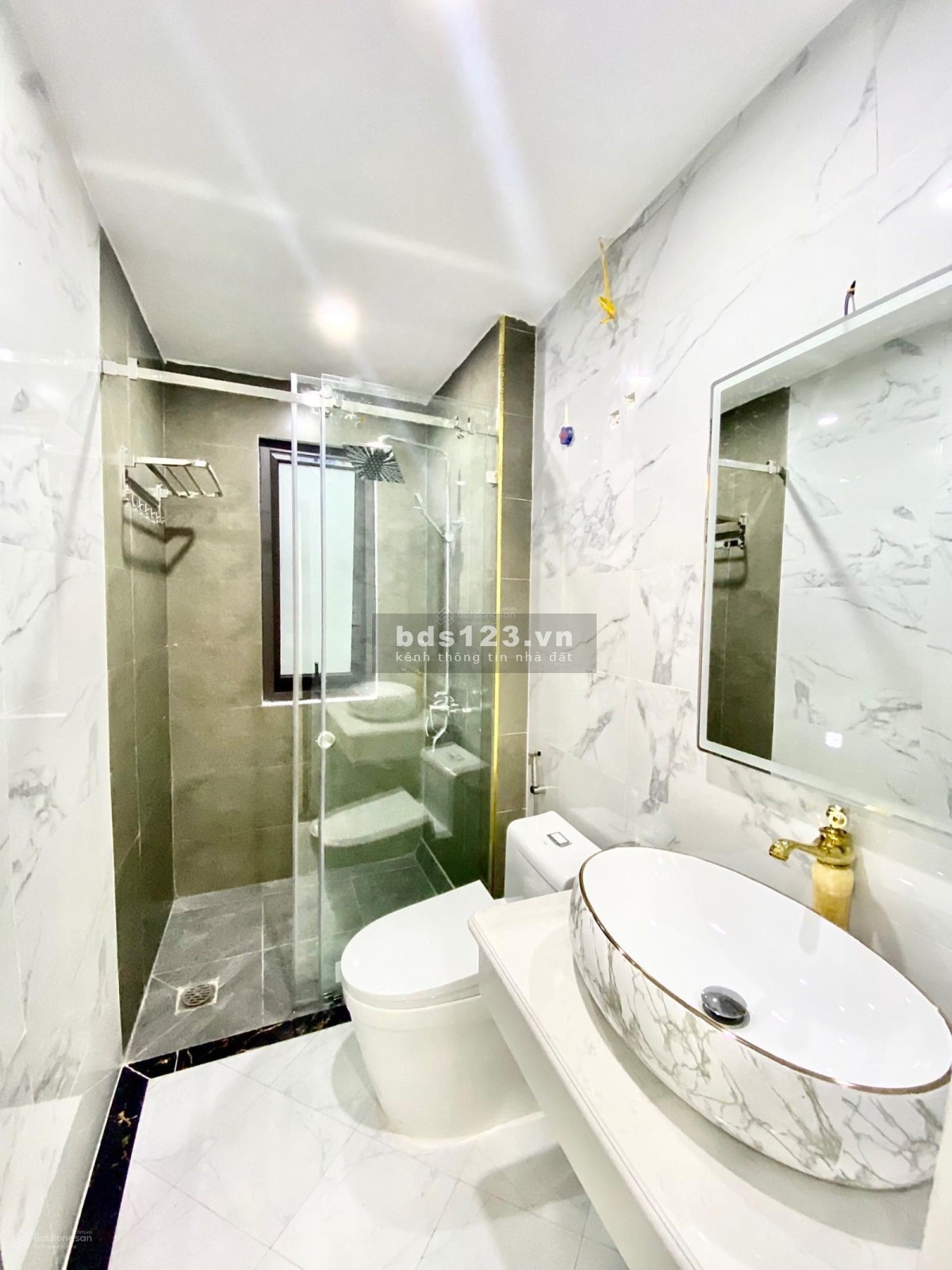 Nhà mới đẹp 35m2 xây 5 tầng mặt ngõ 10m ra phố Hồ Tùng Mậu, Mai Dịch, Cầu Giấy. Giá 4.3 tỷ