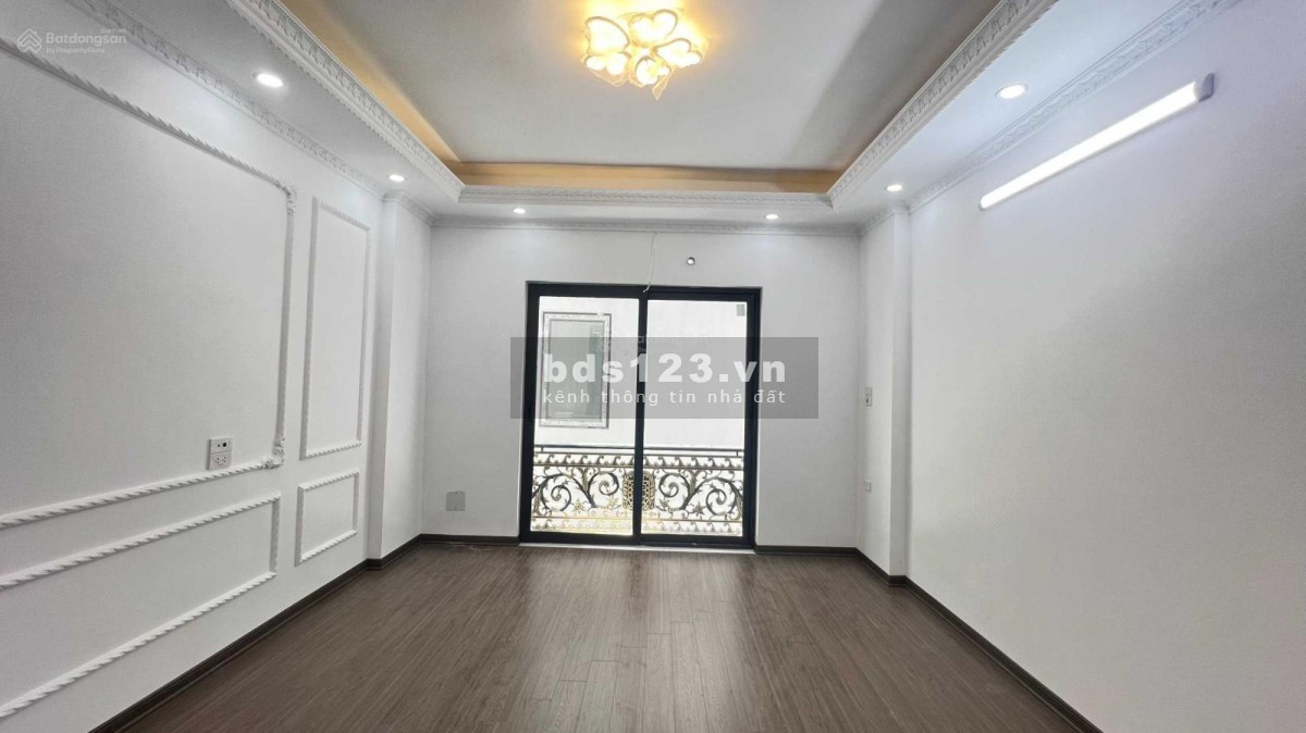 Nhà mới đẹp 35m2 xây 5 tầng mặt ngõ 10m ra phố Hồ Tùng Mậu, Mai Dịch, Cầu Giấy. Giá 4.3 tỷ