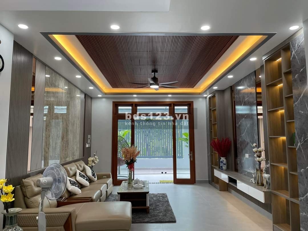 Bán gấp Biệt Thự Đ.Nguyễn Văn Linh, P. Bình Thuận, Q7, 238m2 = 8m x 29m, 5 lầu, 18,5 tỷ!