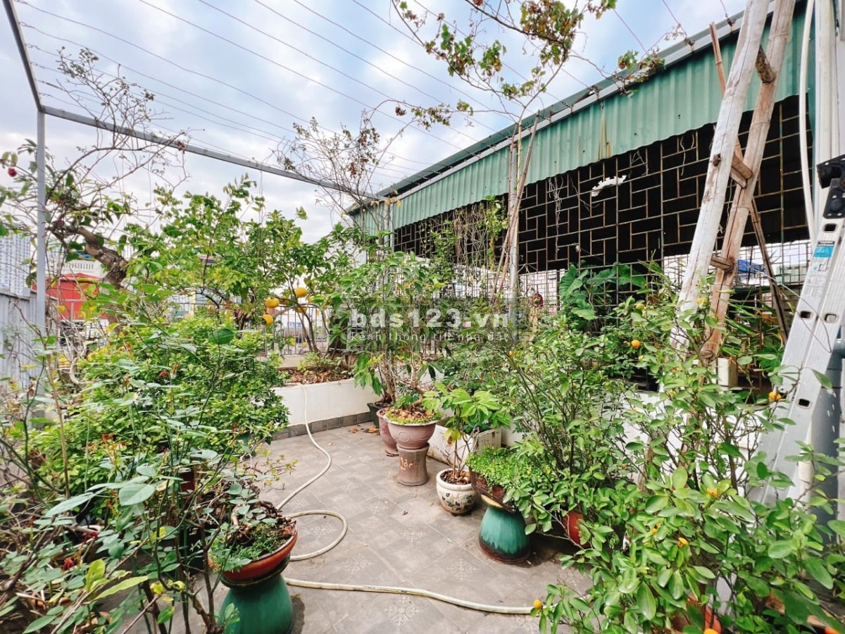 Bán nhà phố Tô Vĩnh Diện quận Thanh Xuân, nhà mới, ô tô đỗ cách 10m, ngõ thông 40m2 5 tầng 6.5tỷ