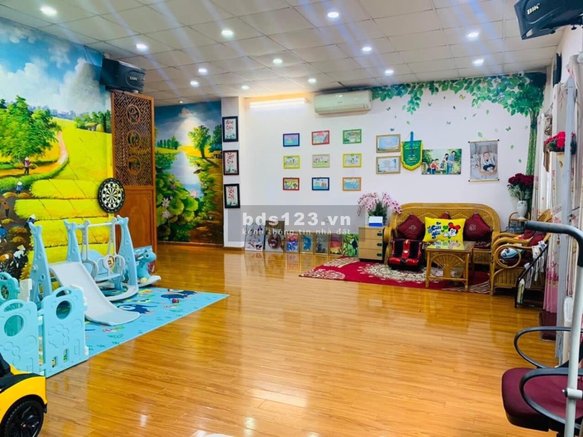 Người quen nhờ bán hộ nhà Phố Vũ Trọng Phụng, 45m2 , Giá hơn 4 Tỷ