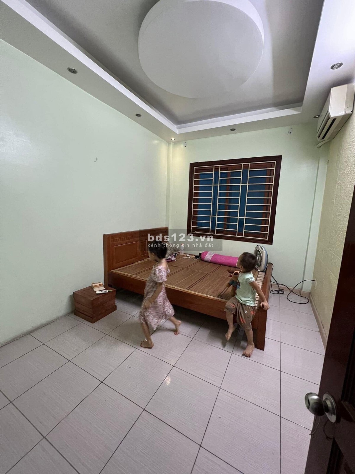 Bán nhà hot Văn Hương, Đống Đa, 25m2, 2 tầng, chỉ nhỉnh 1 tỷ